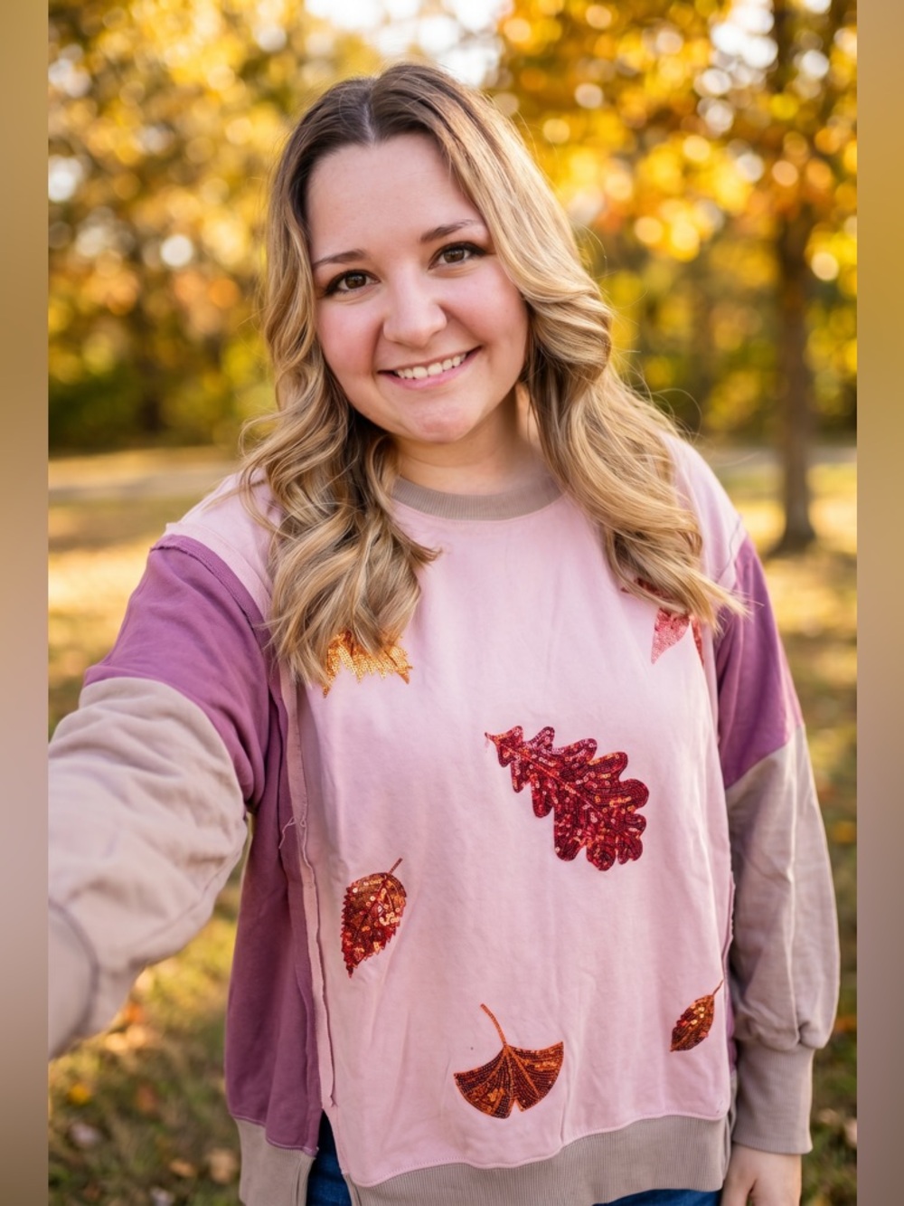 Easel Women's Pink Patchwork Sequin Leaf Bubble Sweatshirt